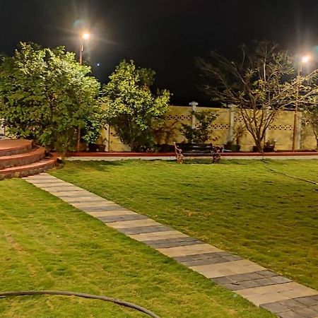 Onyx Farm Villa Khamshet Exterior foto